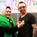 6. Penyematan Pin dari Kerajaan Pamanah Rasa Pakuwon Nusantara 26-11-2016 