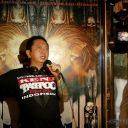 4. SEPUTAR SELEBRITIS 23-7 2012