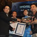 8. ORI Piagam Creator rekor dunia kolaborasi 2 seniman 27-6-2011